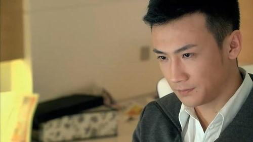 电影演员张凯丽简历,从舞台到荧屏，演绎人生百态的影视巨星  第3张